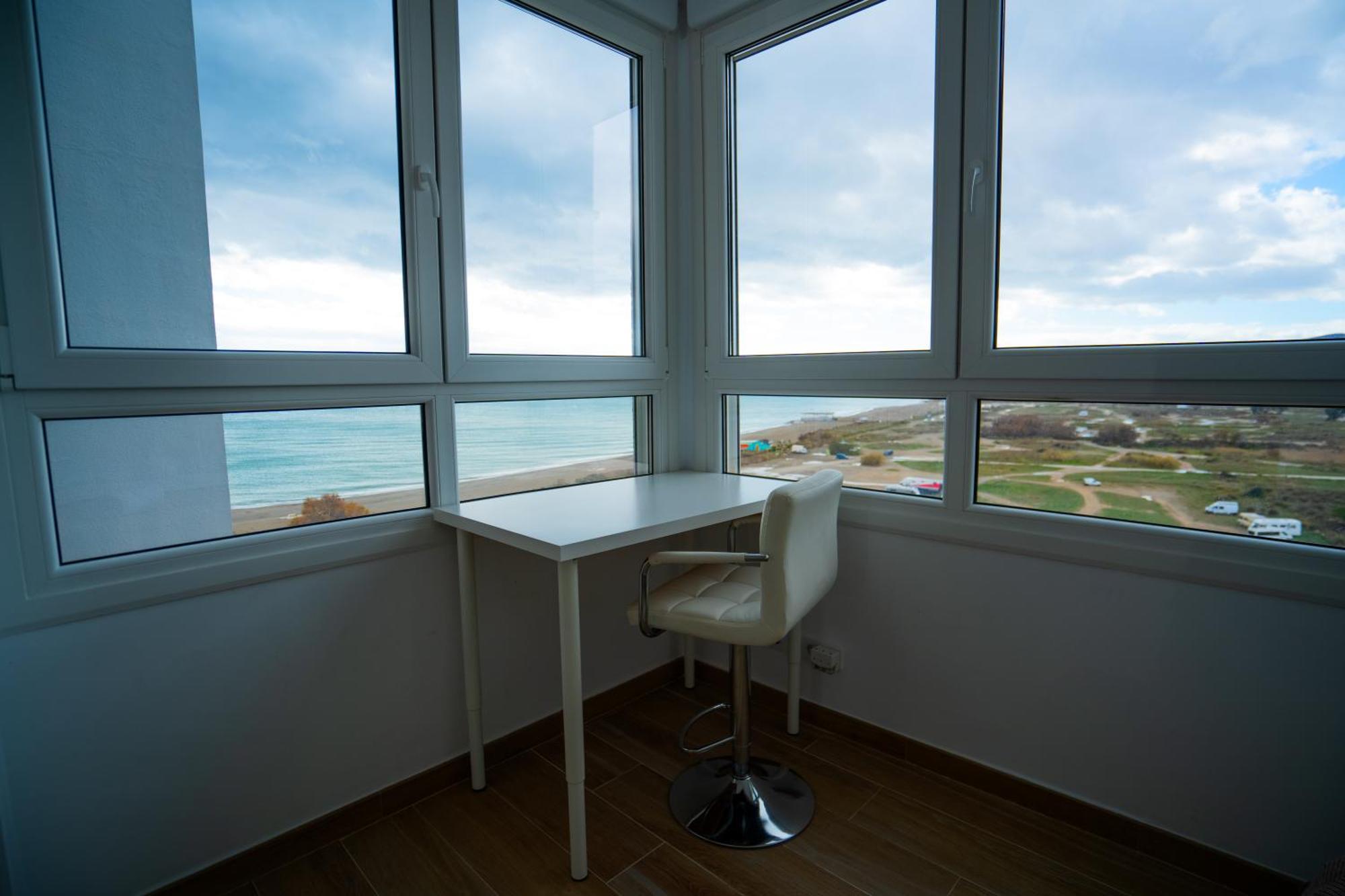 Sunstay Guadalmar Loft Seaview มาลากา ภายนอก รูปภาพ